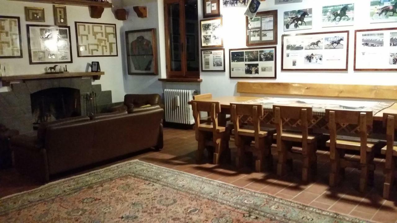 Scuderia 100 pertiche Villa Villanterio Esterno foto